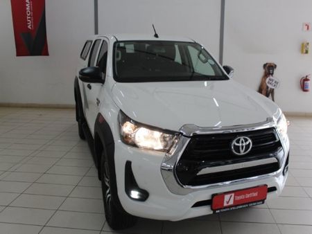 2024-Toyota-Hilux-24GD-6-4x4-Raider-X-Double-Cab_9