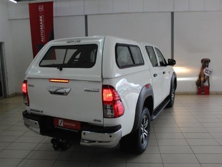 2024-Toyota-Hilux-24GD-6-4x4-Raider-X-Double-Cab_11