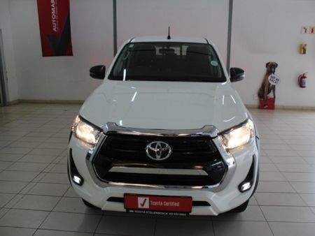 2024-Toyota-Hilux-24GD-6-4x4-Raider-X-Double-Cab_8