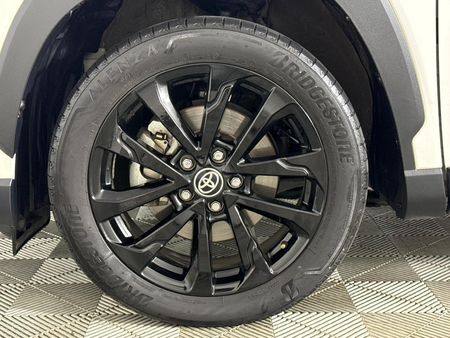 2023-Toyota-Corolla-Cross-18-GR-S_15