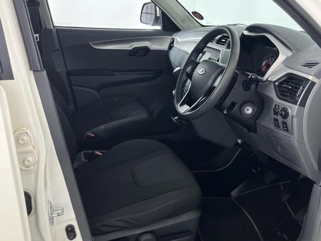 2018-Mahindra-KUV-100-12-TD-K6-NXT_9
