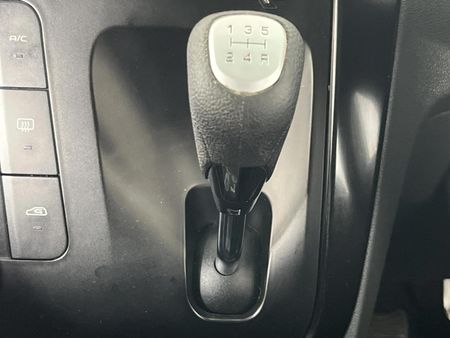 2018-Mahindra-KUV-100-12-TD-K6-NXT_10