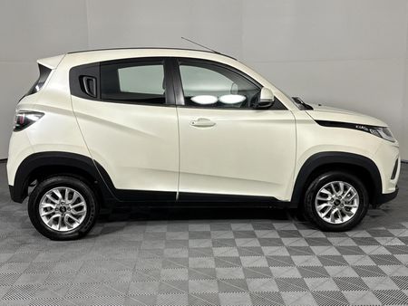 2018-Mahindra-KUV-100-12-TD-K6-NXT_16