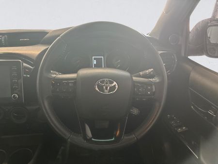 2024-Toyota-Hilux-28-GD-6-Raised-Body-Legend-Auto-Extended-Cab_9