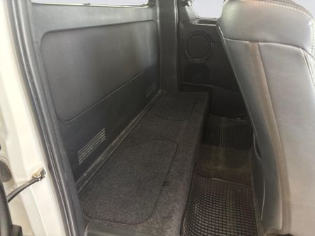 2024-Toyota-Hilux-28-GD-6-Raised-Body-Legend-Auto-Extended-Cab_11