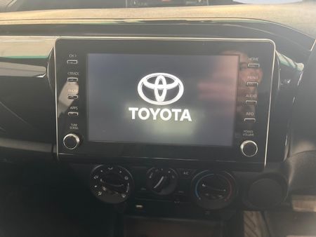 2024-Toyota-Hilux-28-GD-6-Raised-Body-Legend-Auto-Extended-Cab_17
