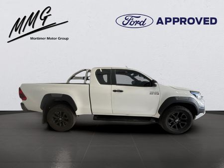 2024-Toyota-Hilux-28-GD-6-Raised-Body-Legend-Auto-Extended-Cab_4