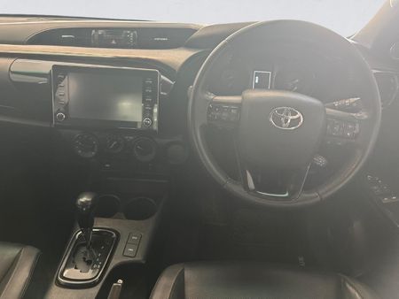 2024-Toyota-Hilux-28-GD-6-Raised-Body-Legend-Auto-Extended-Cab_8