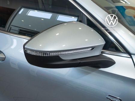 2026-Volkswagen-Tiguan-20TDI-R-Line-4Motion_11