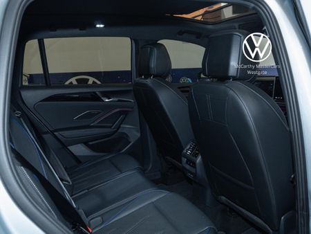 2026-Volkswagen-Tiguan-20TDI-R-Line-4Motion_16
