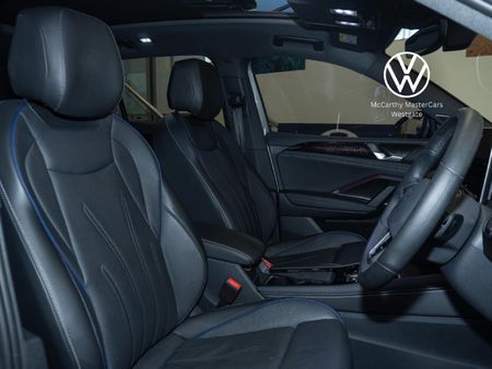 2026-Volkswagen-Tiguan-20TDI-R-Line-4Motion_17