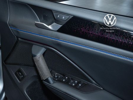 2026-Volkswagen-Tiguan-20TDI-R-Line-4Motion_25