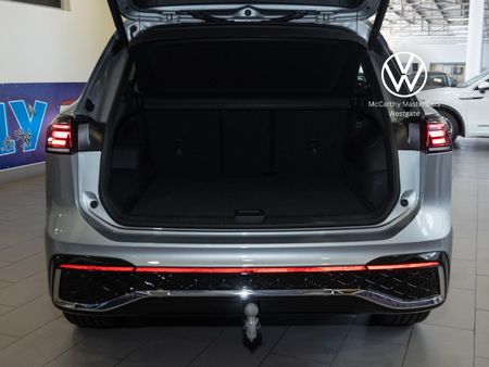 2026-Volkswagen-Tiguan-20TDI-R-Line-4Motion_8
