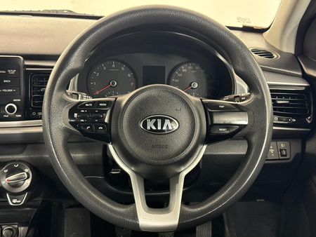 2018-Kia-Rio-12-5-dr_13