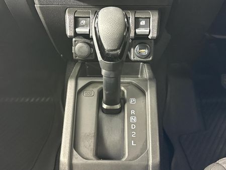 2025-Suzuki-Jimny-15-GLX-AllGrip-5-Door-Auto_11