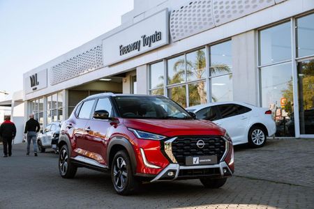 2025-Nissan-Magnite-10-Acenta-AMT_21