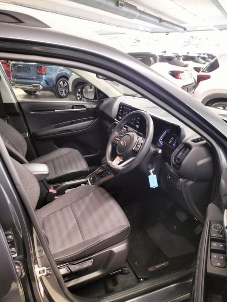 2021-Kia-Sonet-15-EX-CVT_11
