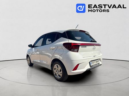 2025-Hyundai-Grand-i10-12-Motion-Auto_4