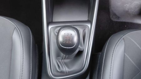 2026-Hyundai-i20-12-Premium_10