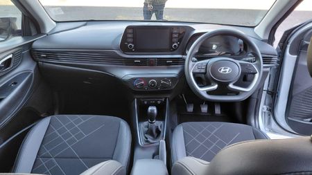 2026-Hyundai-i20-12-Premium_18