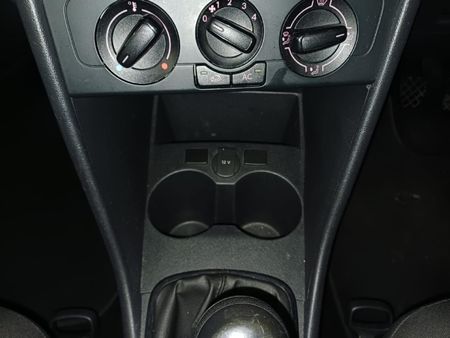 2023-Volkswagen-Polo-Vivo-14-Trendline-5-dr_12