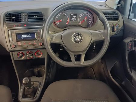 2023-Volkswagen-Polo-Vivo-14-Trendline-5-dr_17