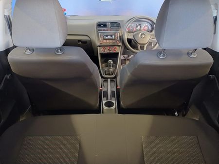 2023-Volkswagen-Polo-Vivo-14-Trendline-5-dr_4