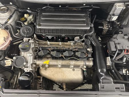 2018-Volkswagen-Polo-Vivo-GP-14-Trendline-5-dr_13