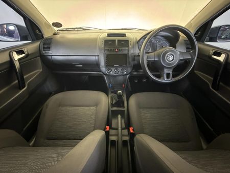 2018-Volkswagen-Polo-Vivo-GP-14-Trendline-5-dr_6