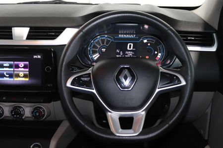 2024-Renault-Triber-10-Intens-Auto_8