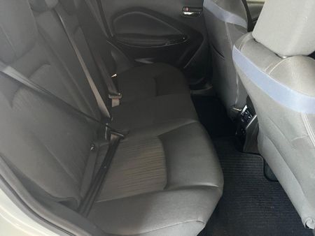 2025-Toyota-Starlet-15-XR-Auto_5