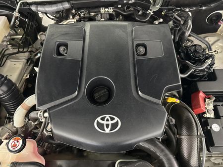 2025-Toyota-Fortuner-28-GD-6-4x4-Auto_13