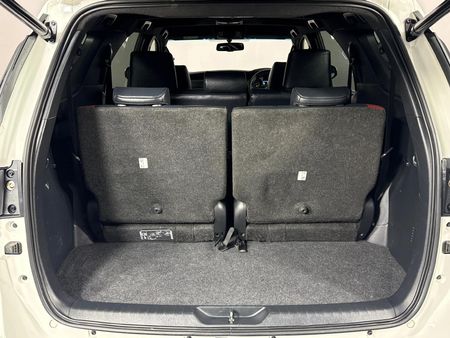 2025-Toyota-Fortuner-28-GD-6-4x4-Auto_14