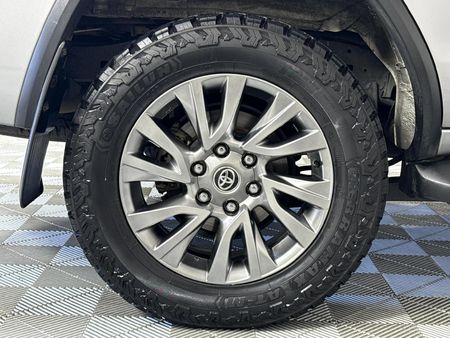 2021-Toyota-Fortuner-28-GD-6-4x4-Auto_19