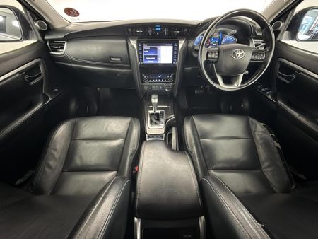 2021-Toyota-Fortuner-28-GD-6-4x4-Auto_6