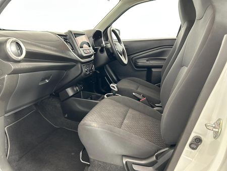 2023-Toyota-Vitz-10-XR-AMT_9