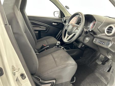 2023-Toyota-Vitz-10-XR-AMT_10