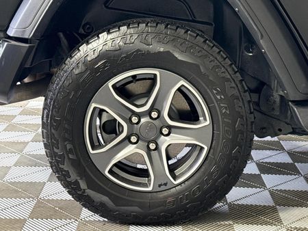 2024-Jeep-Wrangler_19