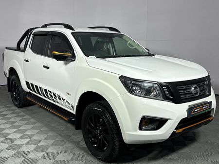 2020-Nissan-Navara-23D-Stealth-4x4-Auto-Double-Cab_2