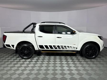 2020-Nissan-Navara-23D-Stealth-4x4-Auto-Double-Cab_3