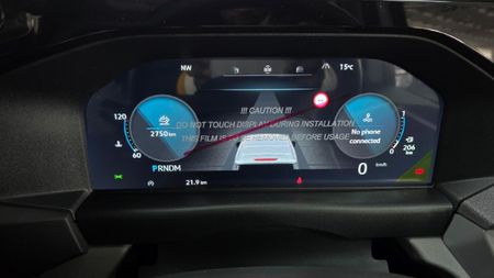 2025-Volkswagen-Kombi-20TDI-Life-Auto-125kw_10