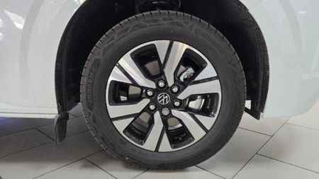 2025-Volkswagen-Kombi-20TDI-Life-Auto-125kw_3
