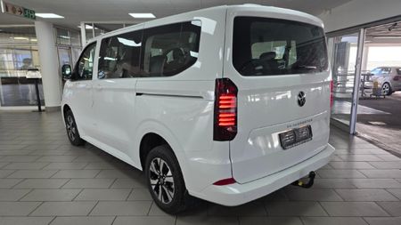 2025-Volkswagen-Kombi-20TDI-Life-Auto-125kw_5
