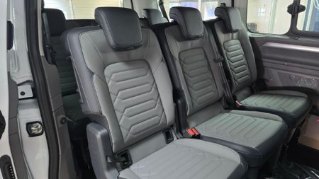 2025-Volkswagen-Kombi-20TDI-Life-Auto-125kw_6