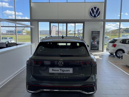 2026-Volkswagen-Tiguan-14TSI-R-Line_5