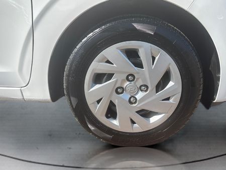 2024-Hyundai-Grand-i10-10-Motion_10