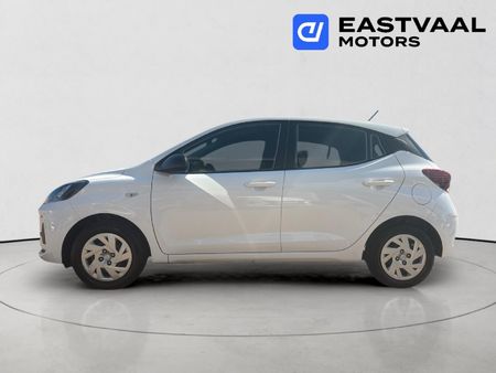 2024-Hyundai-Grand-i10-10-Motion_3