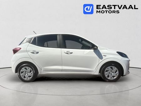 2024-Hyundai-Grand-i10-10-Motion_7
