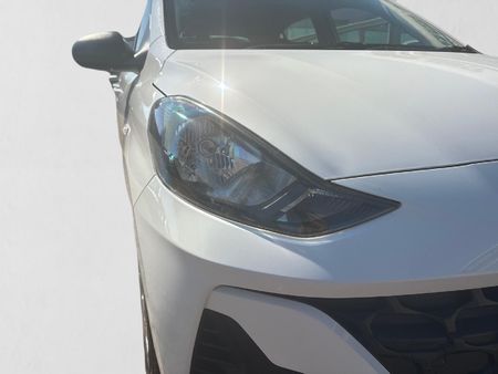 2024-Hyundai-Grand-i10-10-Motion_8