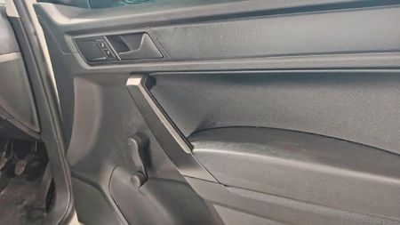 2021-Volkswagen-Caddy-Maxi-20-TDI-81kW-Panel-Van_19